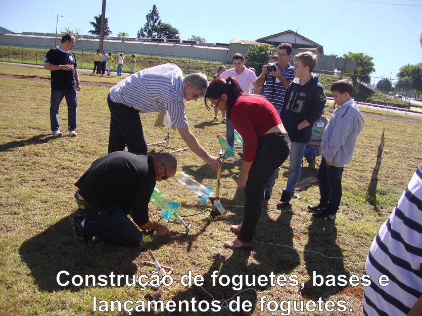 foto-construcao-de-foguetes-bases-e-lancamentos.png